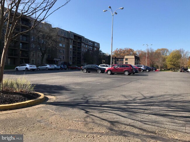 Foto del edificio - 2817 Jermantown Rd
