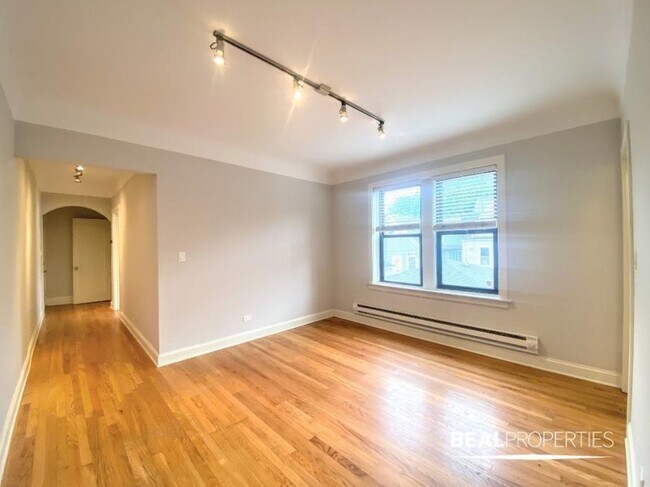 Building Photo - 1 bedroom in CHICAGO IL 60647