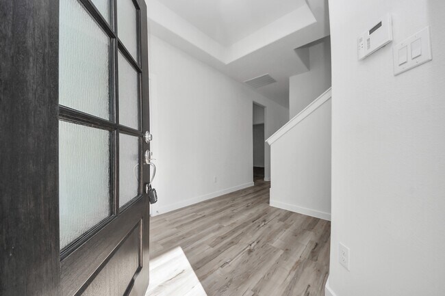 Foto del edificio - 1642 Portia Ln