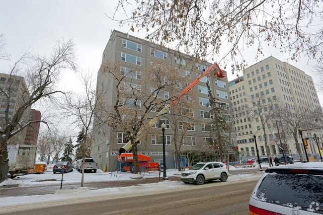 Building Photo - Townehouse Apartments