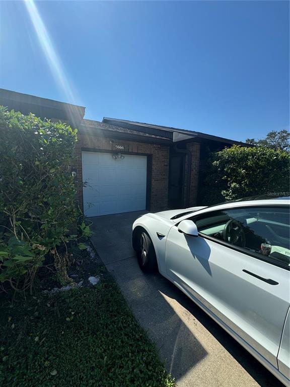 Building Photo - 5666 Tomoka Dr