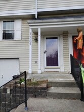 Building Photo - 5106 Empire Dr