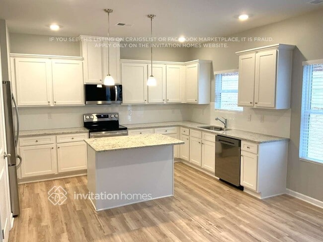 Building Photo - 107 Streambank Ct