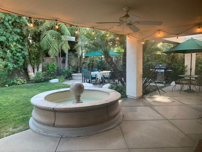 Building Photo - 4062 Salacia Dr