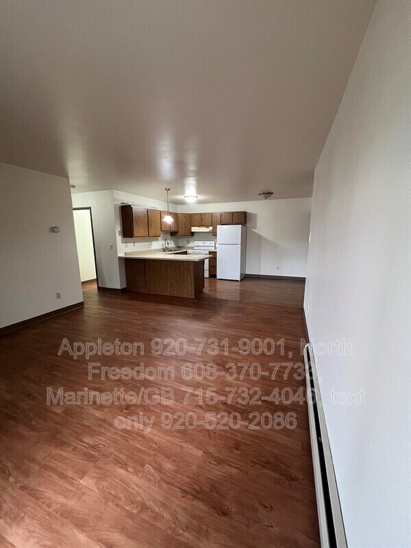 Foto del edificio - 129 E Mitchell Ave