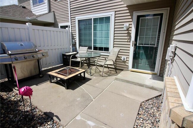 Foto del edificio - 15928 Flotilla Trail