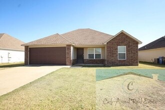 Building Photo - 3718 Churchill Dr