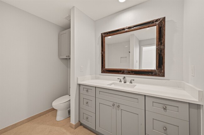 Foto del edificio - 16 Town Oaks Pl