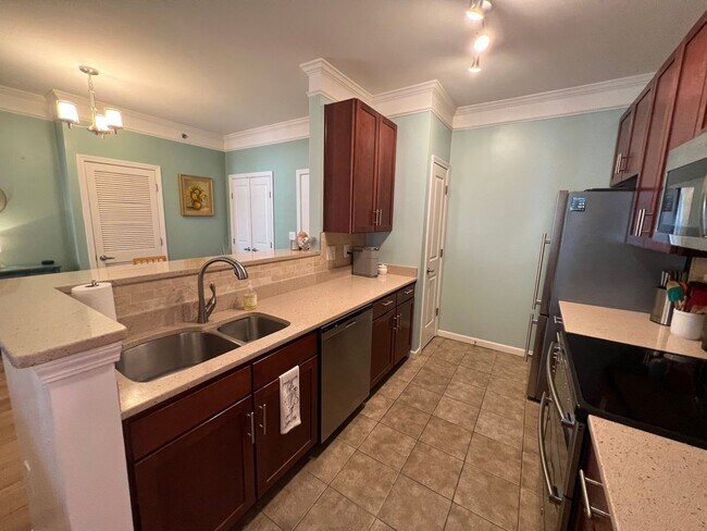 Foto del edificio - 2 Bedroom 2 Bathroom Condo at The Regatta ...