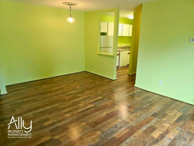 Building Photo - 840 Runnel Ct