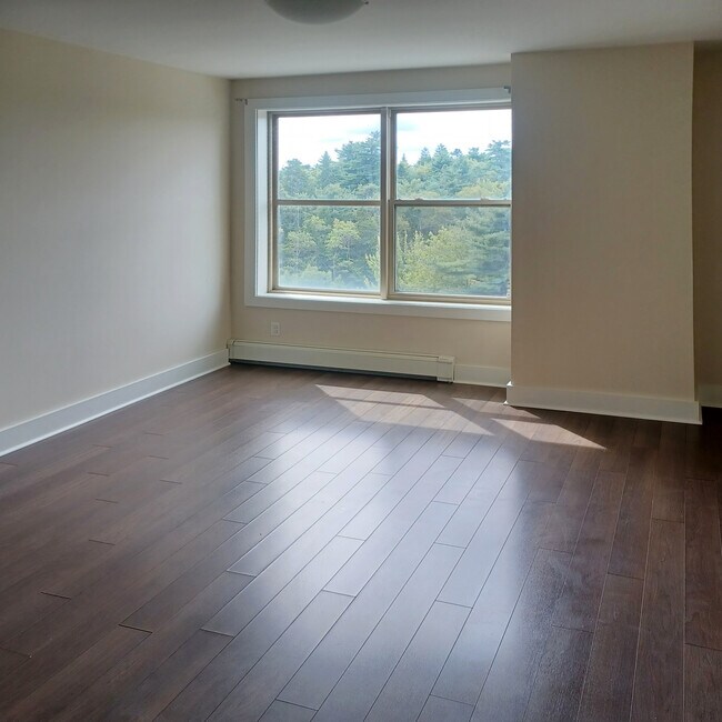 Photo du bâtiment - Rockwood Estates 420