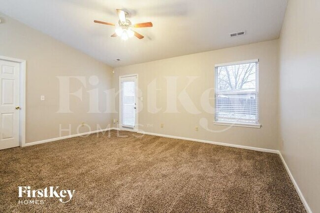 Building Photo - 6159 Pinnacle Blvd