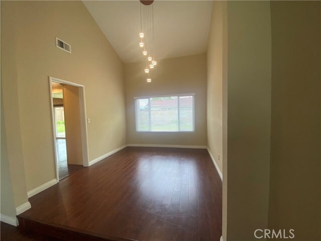 Foto del edificio - 3576 Hawkwood Rd