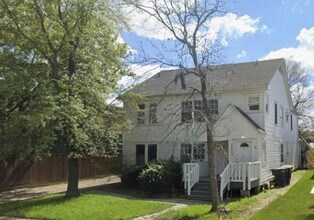 Building Photo - 1552 Lombardy St