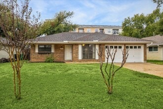 Building Photo - 1807 Locksford St