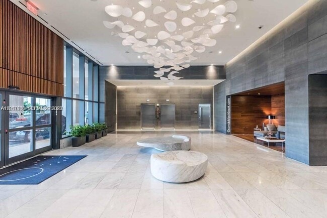 Foto del edificio - 68 SE 6th St