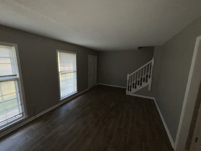 Foto del edificio - 5312 Stage Rd
