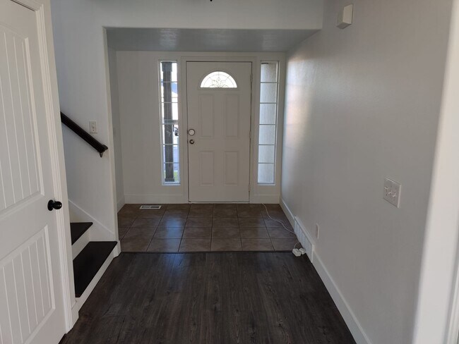 Building Photo - 7009 W 7895 S