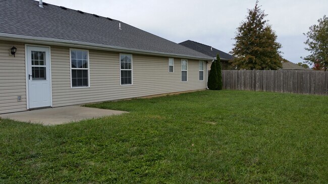 Building Photo - 5002 Hatteras Dr