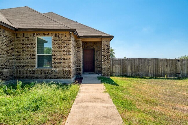 Foto del edificio - 117 Brittany Ln
