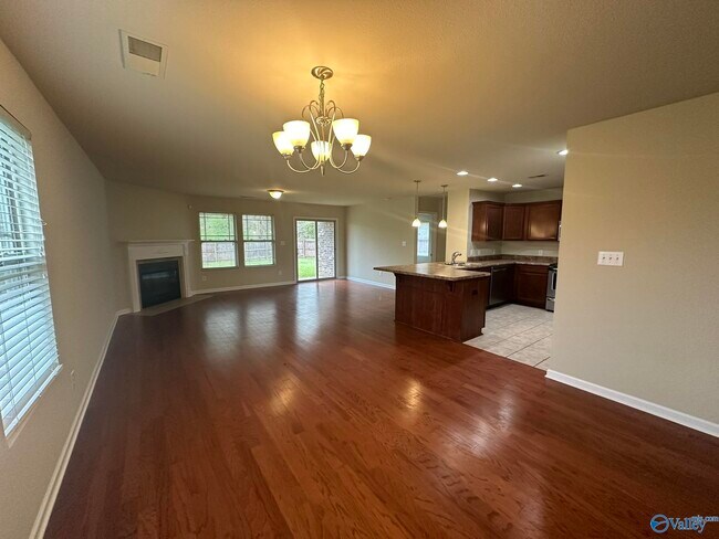 Foto del edificio - 1812 Clayton Cove Dr NW