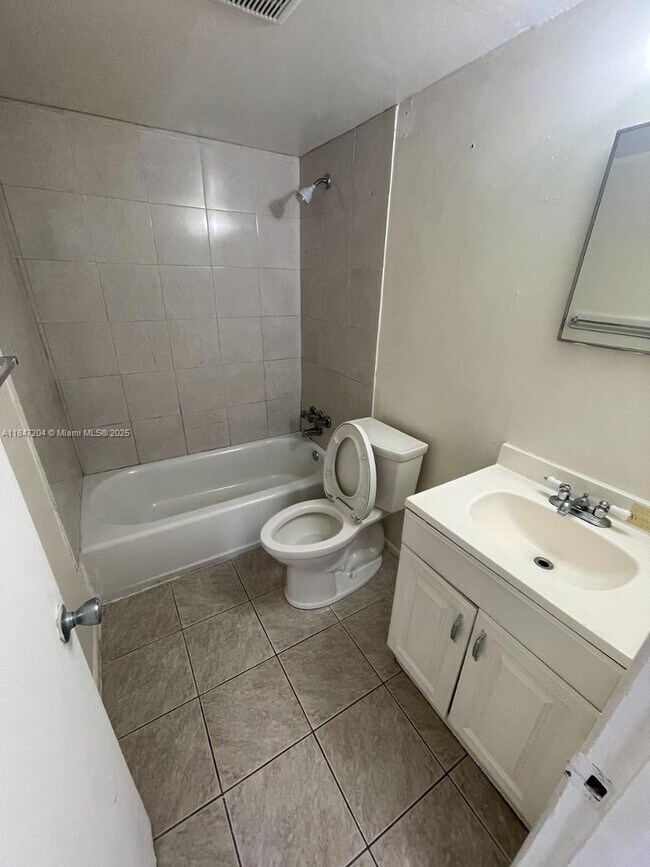 Foto del edificio - 6035 SW 37th St