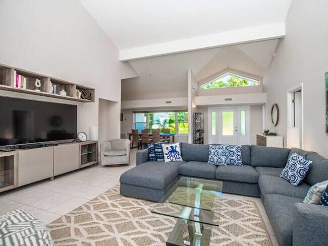 Building Photo - 7840 Golf Paradise Way