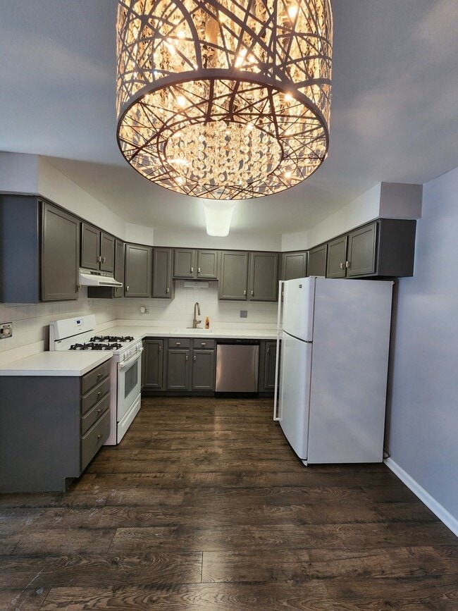 Foto del edificio - 123 Brewster Ct