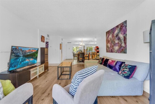Building Photo - 2 bedroom in Aventura FL 33160