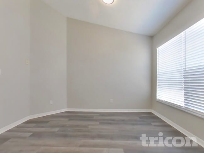 Building Photo - 15812 Heron Hill St
