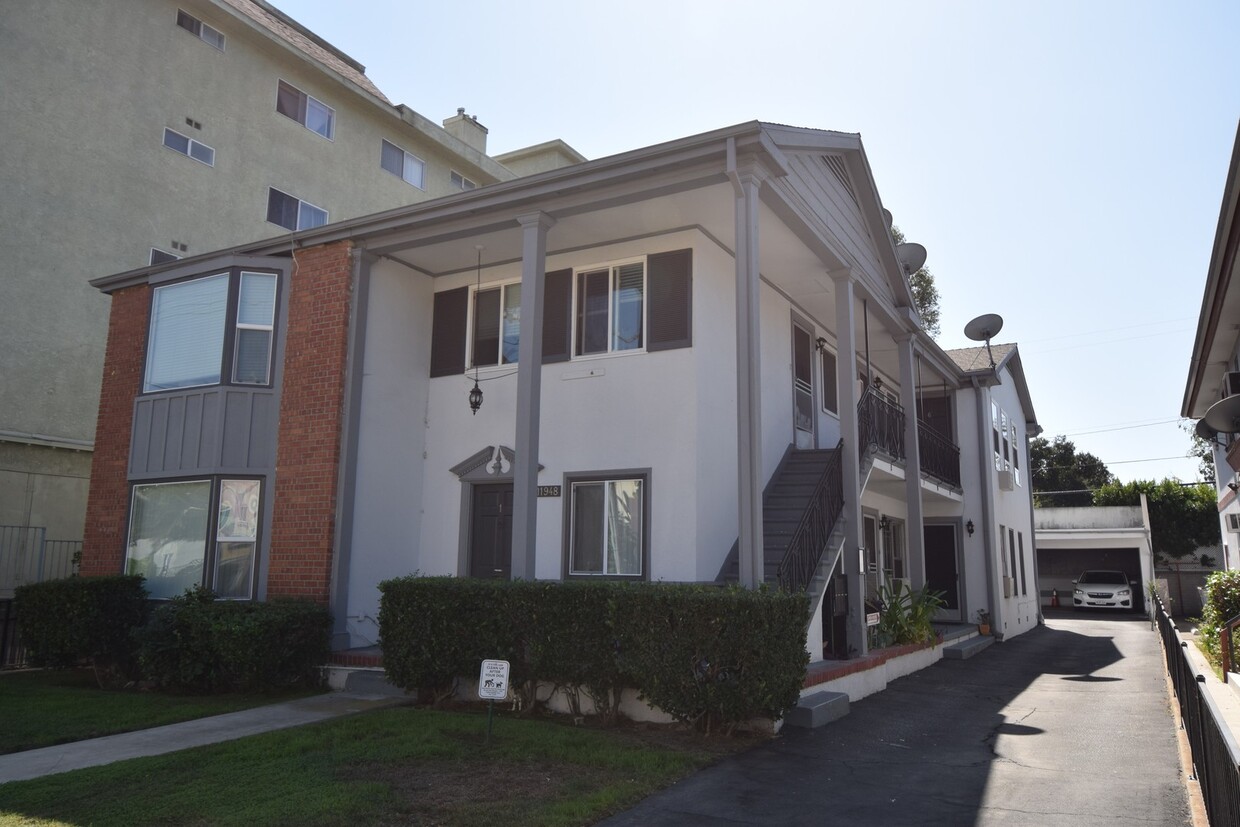 Foto principal - 11948 Magnolia Blvd