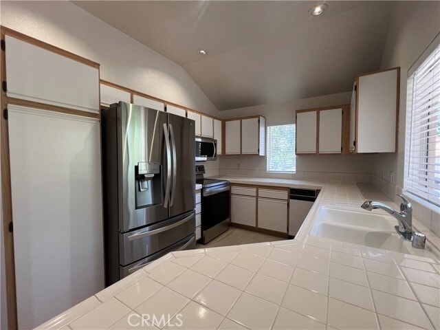 Building Photo - 34 Corsica Dr