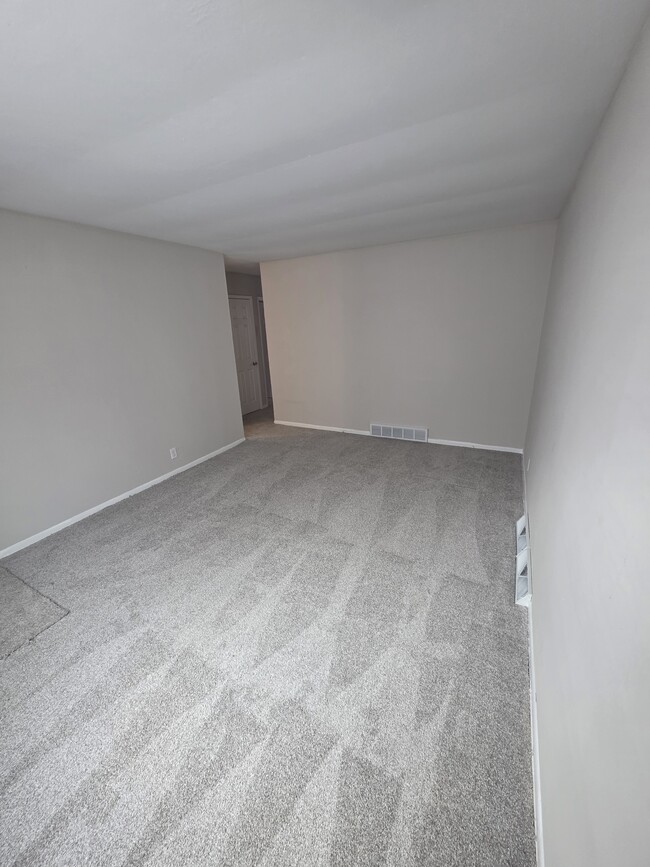 Photo - 1225 Redman Blvd House