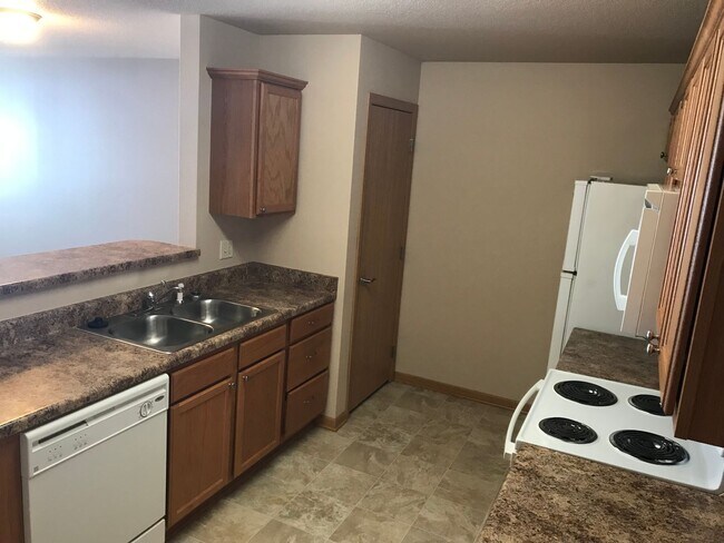 Foto del edificio - 3720 Tiverton Ct.