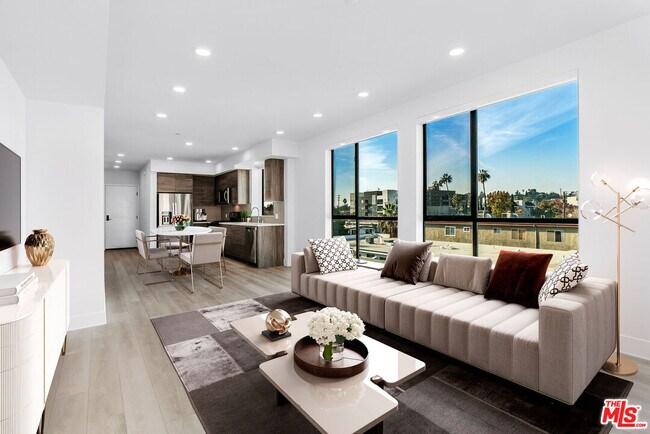 Foto del edificio - 3632 Keystone Av
