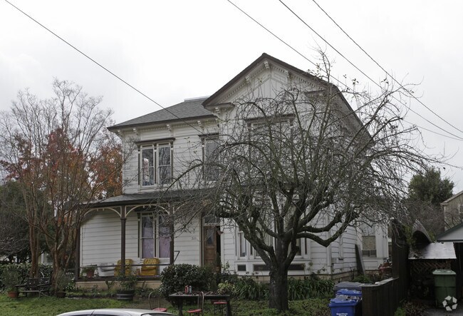 Foto del edificio - 320 4th St