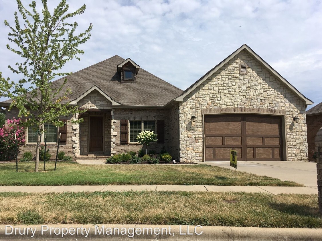 Foto principal - 4 br, 3 bath House - 6044 S. McCann Avenue