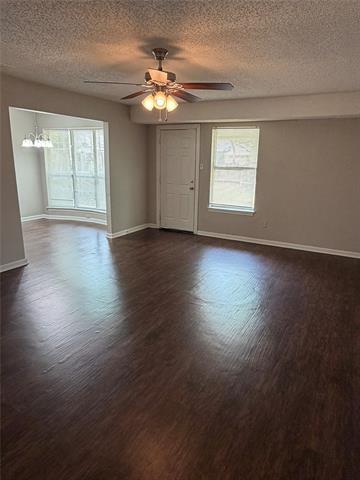 Building Photo - 107 Hidalgo Ln