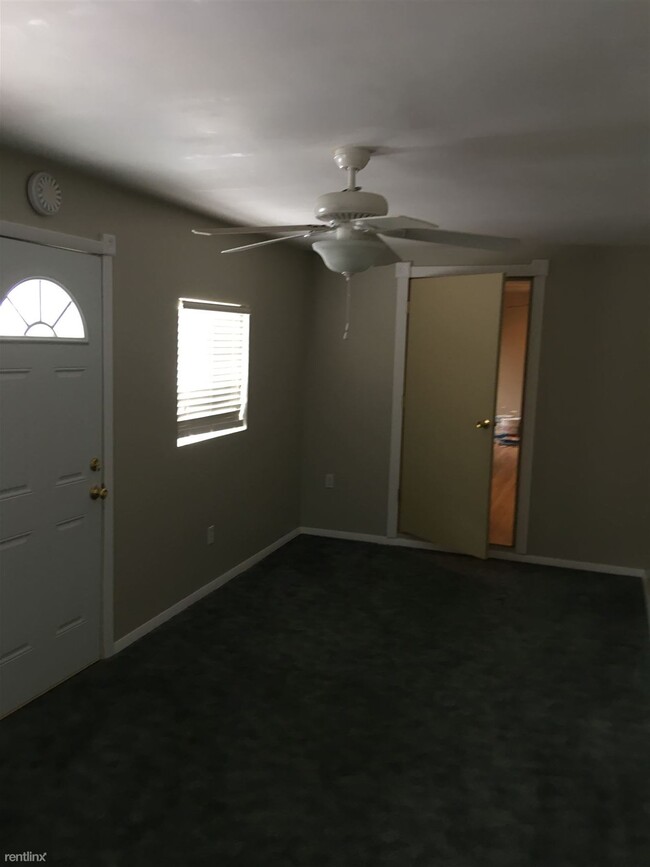 Building Photo - 3 br, 1.5 bath House - 3618 Creekwood Dr