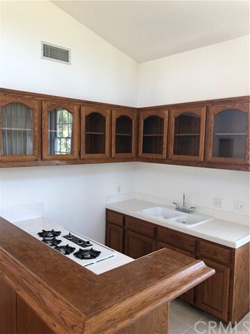 Building Photo - 1410 Peppertree Dr