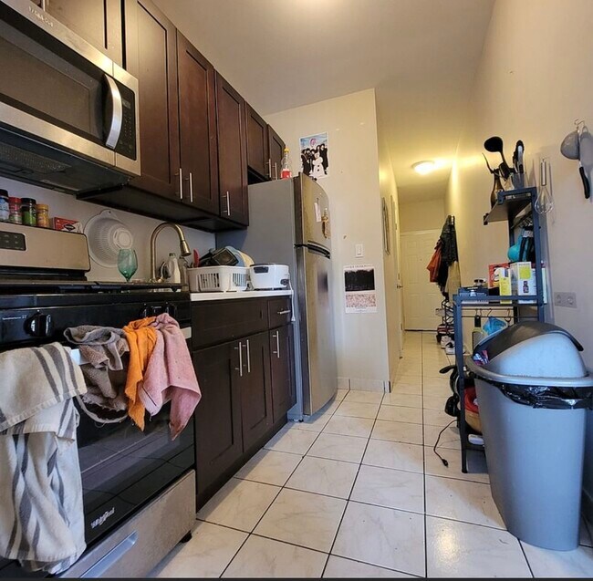 Building Photo - 1287 Bushwick Ave