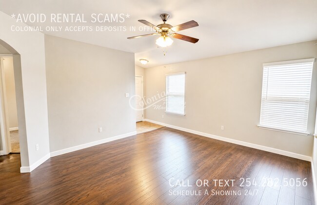 Foto del edificio - 5829 Huntington Dr