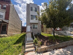 Building Photo - 1204 W Erie Ave
