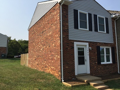 Building Photo - 1040 Wicklow Dr