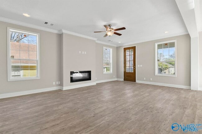Building Photo - 1502 Rison Ave NE