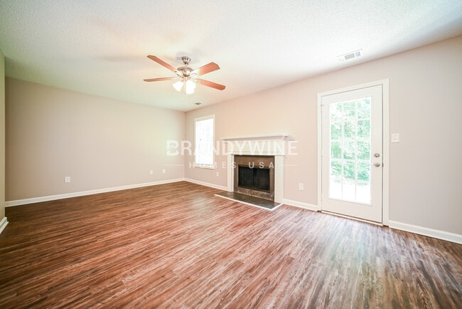 Building Photo - 5029 Wolfcreek Hl