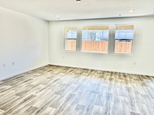 Building Photo - BRAND NEW 4/3 Lennar near Clovis East