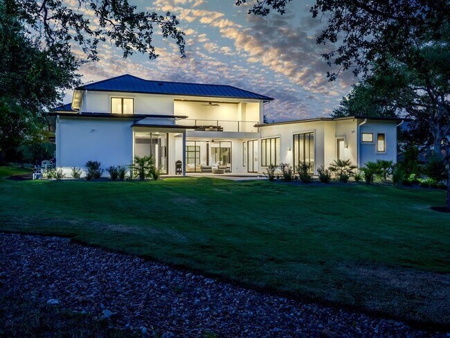 Building Photo - 832 Cypress Grove Dr
