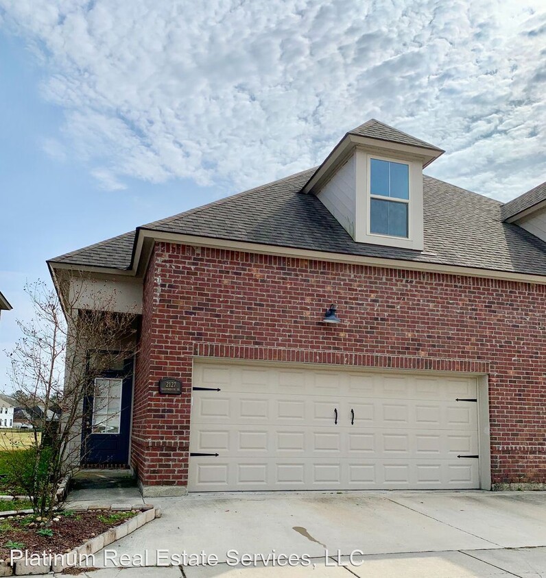 Primary Photo - 3 br, 2.5 bath House - 2127 Shadowbrook Dr.