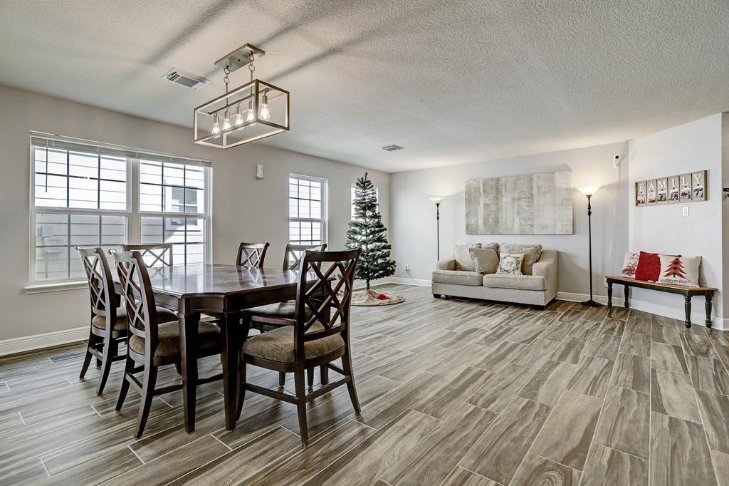 Primary Photo - 303 Mantova Dr